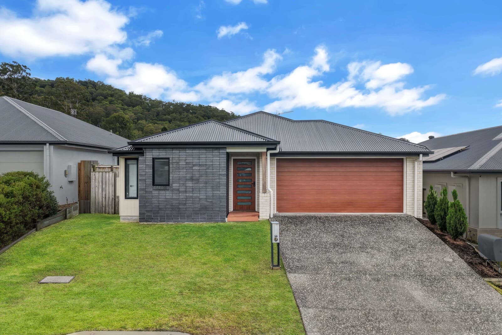 39 Macmillan Loop Belivah QLD 4207, Belivah - Image 1