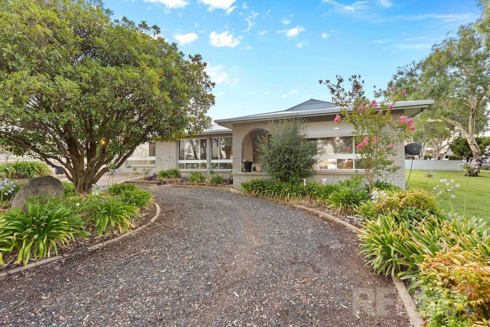 11 Cummins Drive San Isidore NSW 2650, San Isidore - Thumbnail 6