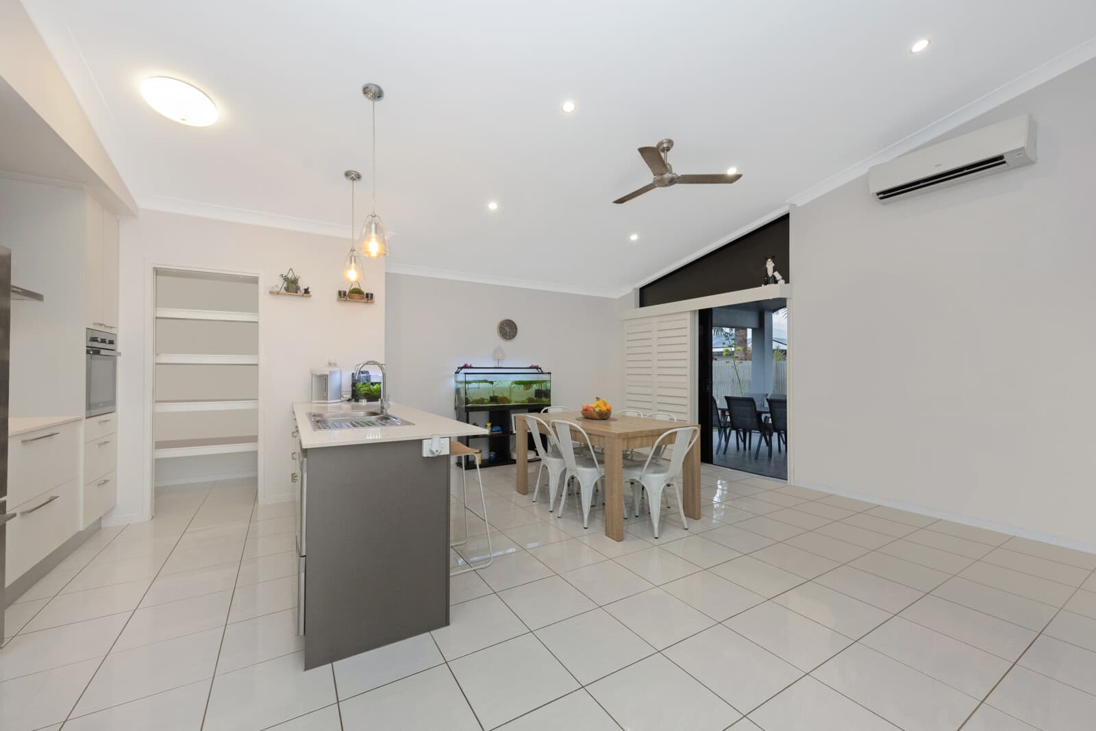 16 Supplejack Court Mount Low QLD 4818, Mount Low - Thumbnail 3