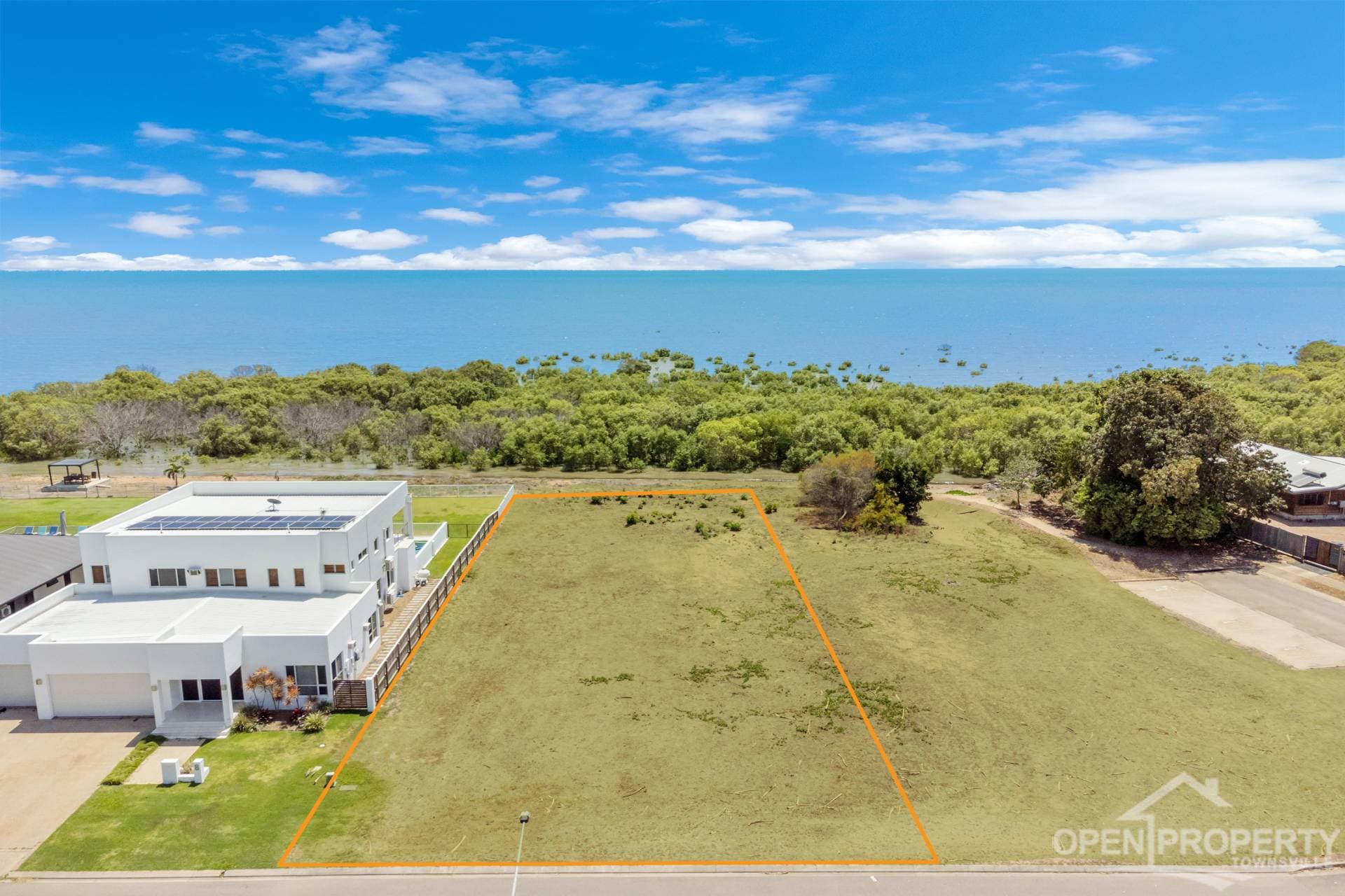 6 Waterview Dr, Bushland Beach QLD, Bushland Beach - Thumbnail 3