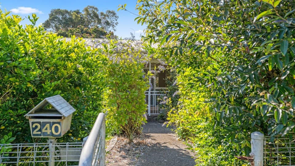 240 Boronia Drive, Poona - Thumbnail 4