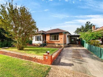 52 Lovell Parade, Shortland - Image 1