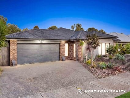 13 Belleview Crescent, Beveridge - Thumbnail 2