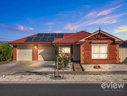 40 Halladale Avenue, Wyndham Vale - Image 1