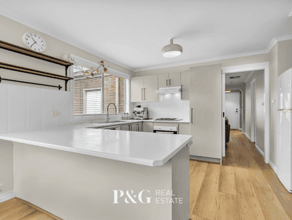 12 Pentland Drive, Narre Warren - Thumbnail 2