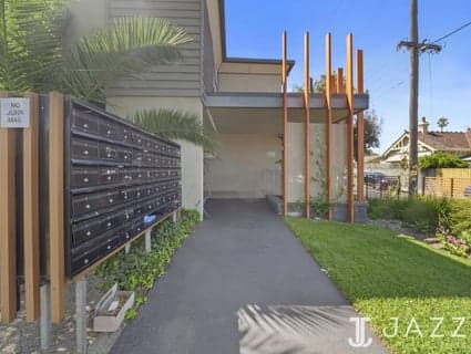 21/15 Hawthorn Road, Caulfield North - Thumbnail 5
