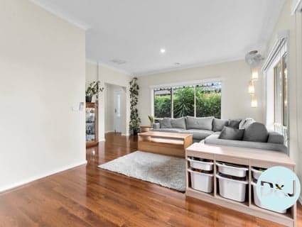 57 Henry Lawson Drive, Lynbrook - Thumbnail 3