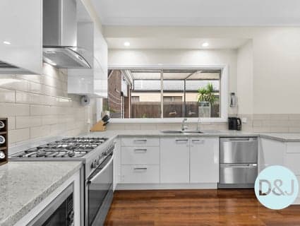 57 Henry Lawson Drive, Lynbrook - Thumbnail 4