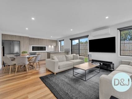 4/1 Sutton Crescent, Carrum Downs - Thumbnail 2