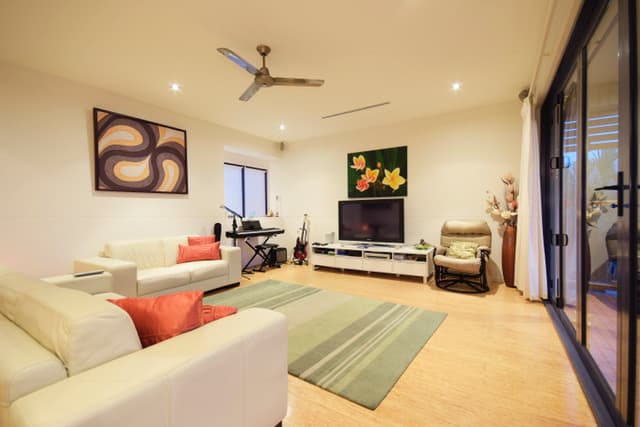 4 Campelles Avenue, Varsity Lakes, QLD, 4227, Varsity Lakes - Thumbnail 2
