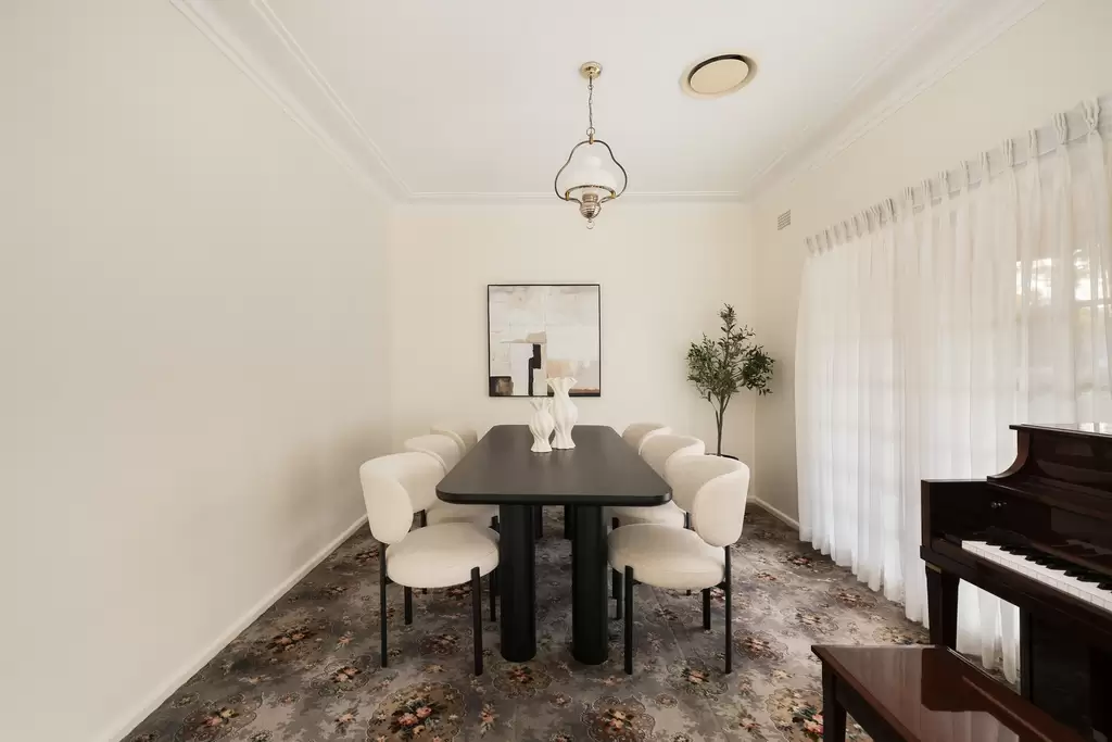 23 Finlay Avenue, Beecroft, Beecroft - Thumbnail 5