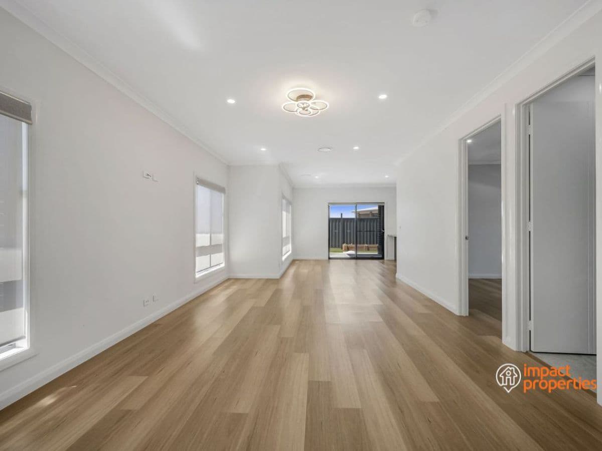 89 Keith Bain Crest, Whitlam, Whitlam - Thumbnail 4