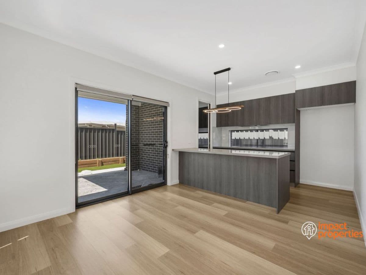 89 Keith Bain Crest, Whitlam, Whitlam - Thumbnail 5