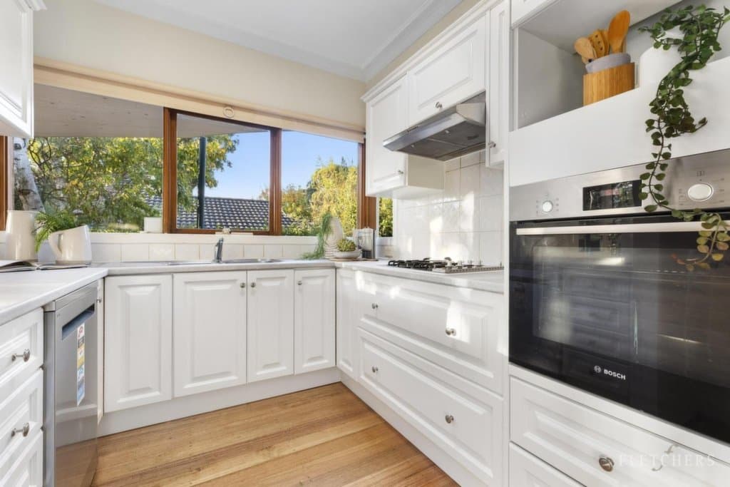 12A Doulton Road, Blackburn - Thumbnail 4
