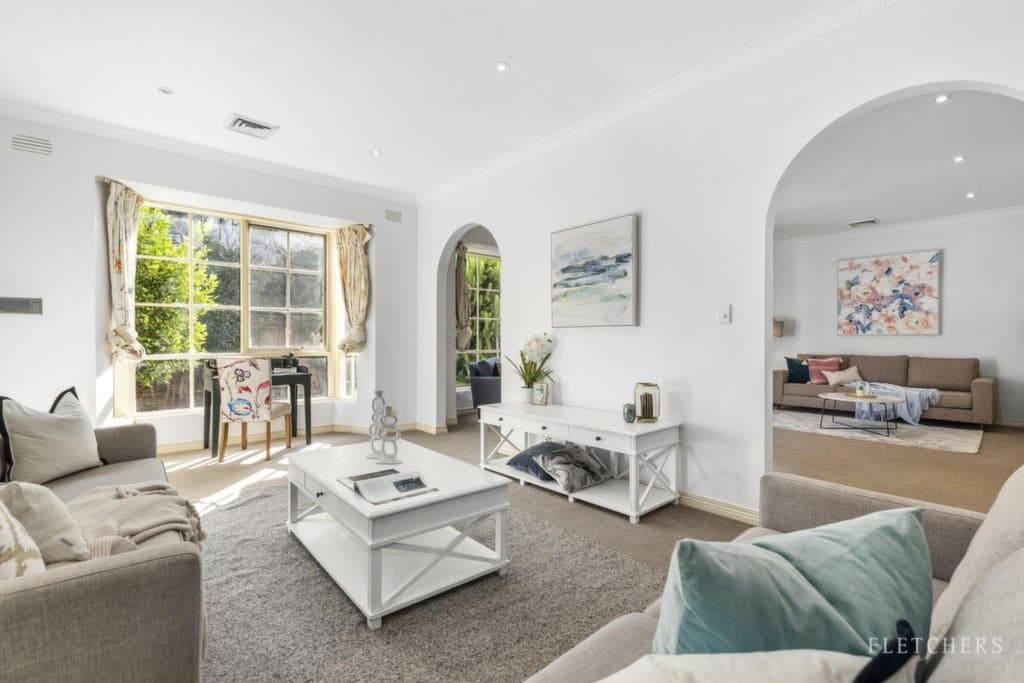 2/27 Young Street, Glen Iris - Thumbnail 3