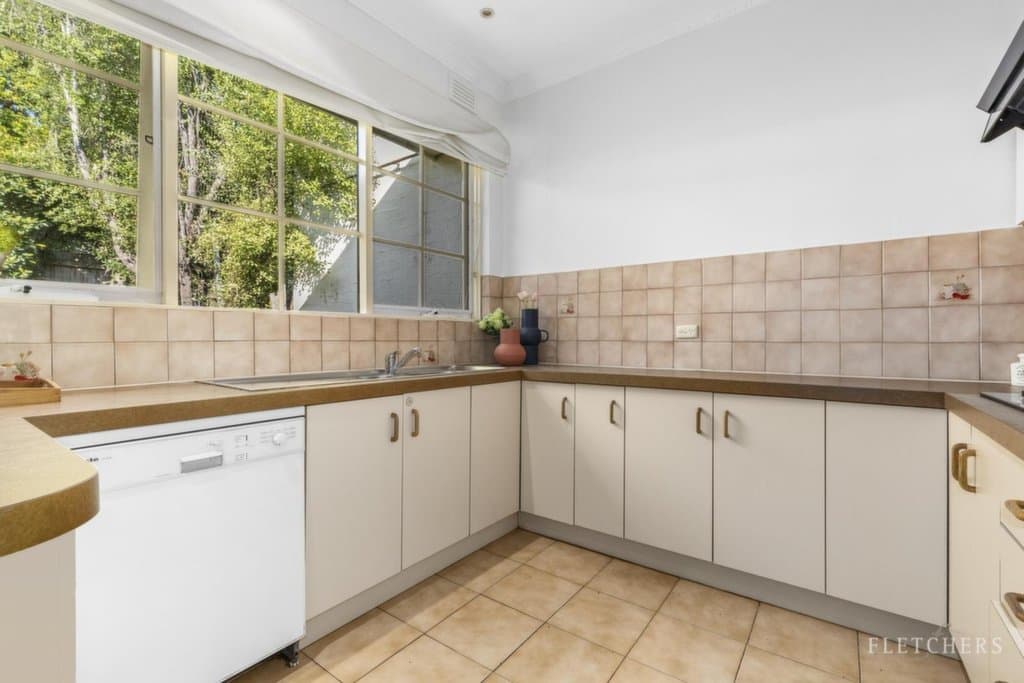 2/27 Young Street, Glen Iris - Thumbnail 5