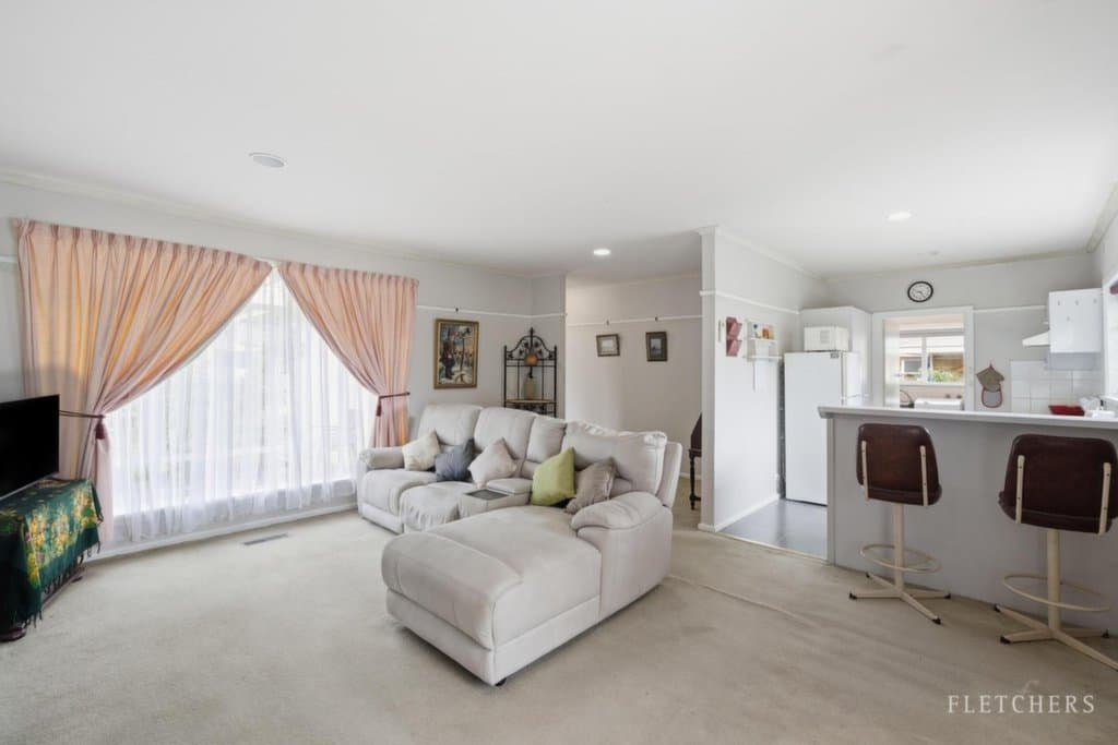 1 Yardley Court, Forest Hill - Thumbnail 2