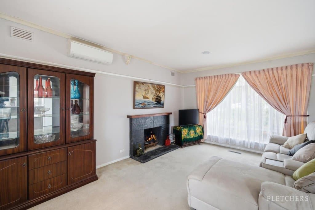 1 Yardley Court, Forest Hill - Thumbnail 4