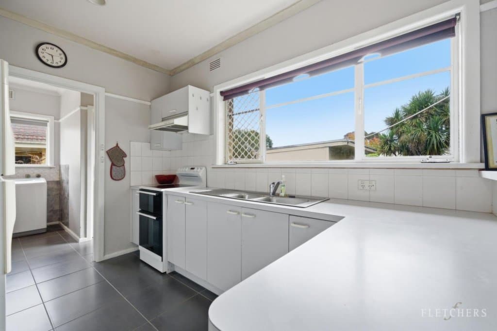 1 Yardley Court, Forest Hill - Thumbnail 7