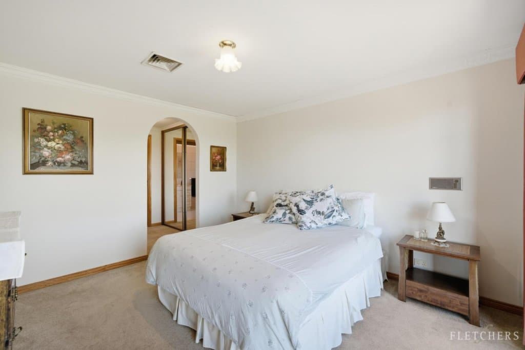66 Savanna Drive, Mooroolbark - Thumbnail 8
