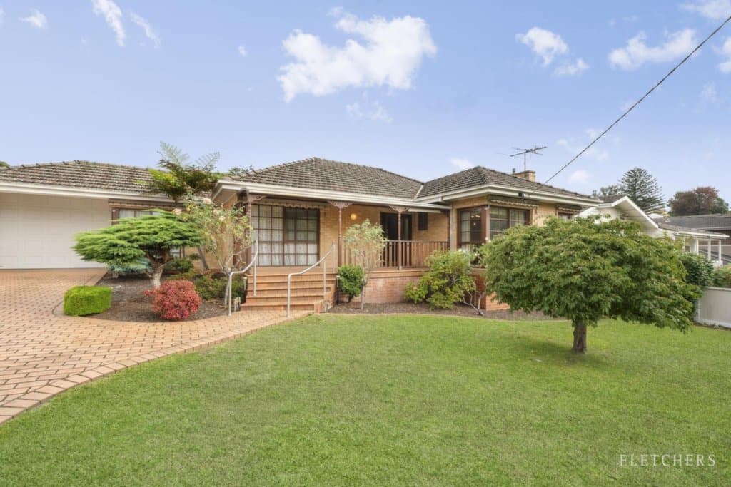 27 Moselle Street, Mont Albert North - Thumbnail 2
