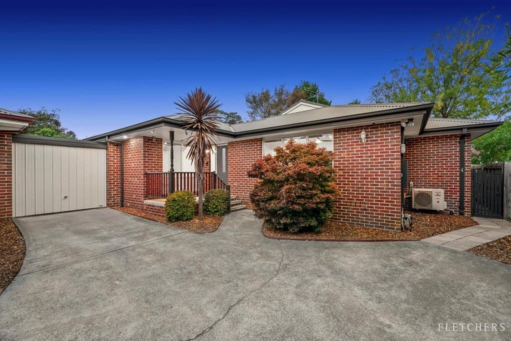 4/11 Rosedale Crescent, Ringwood East - Image 1
