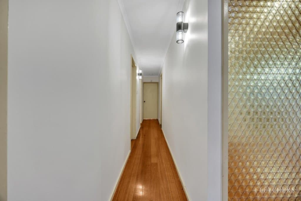8 Lancaster Way, Melton West - Thumbnail 2