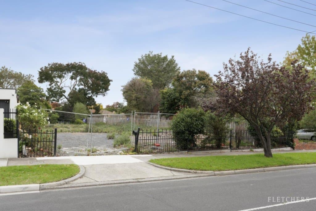 6 The Nook, Balwyn North - Thumbnail 2