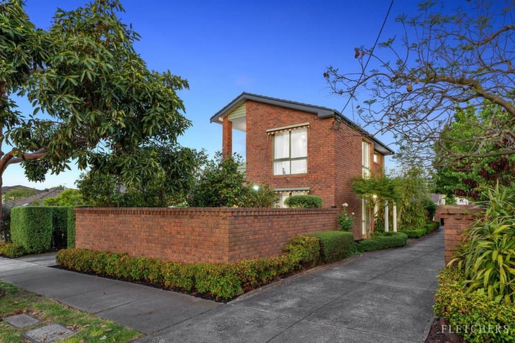 1/18 Woodlands Avenue, Kew East - Thumbnail 2