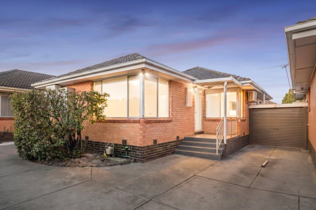 4/11 Park Avenue, Glen Huntly - Image 1