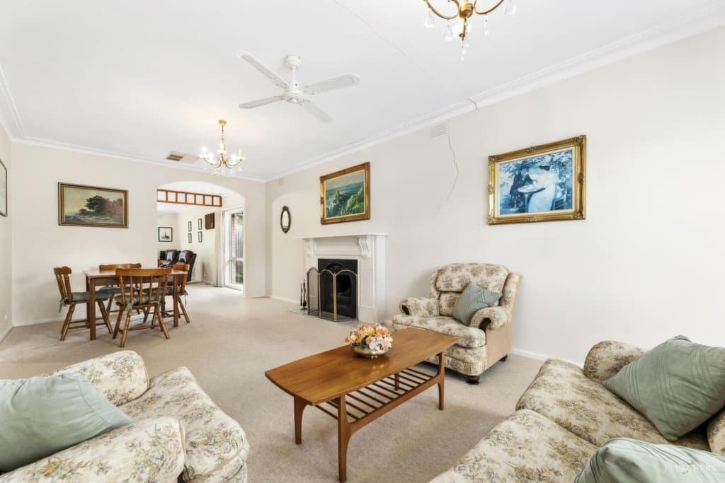 10 Phyllis Court, Vermont - Thumbnail 3
