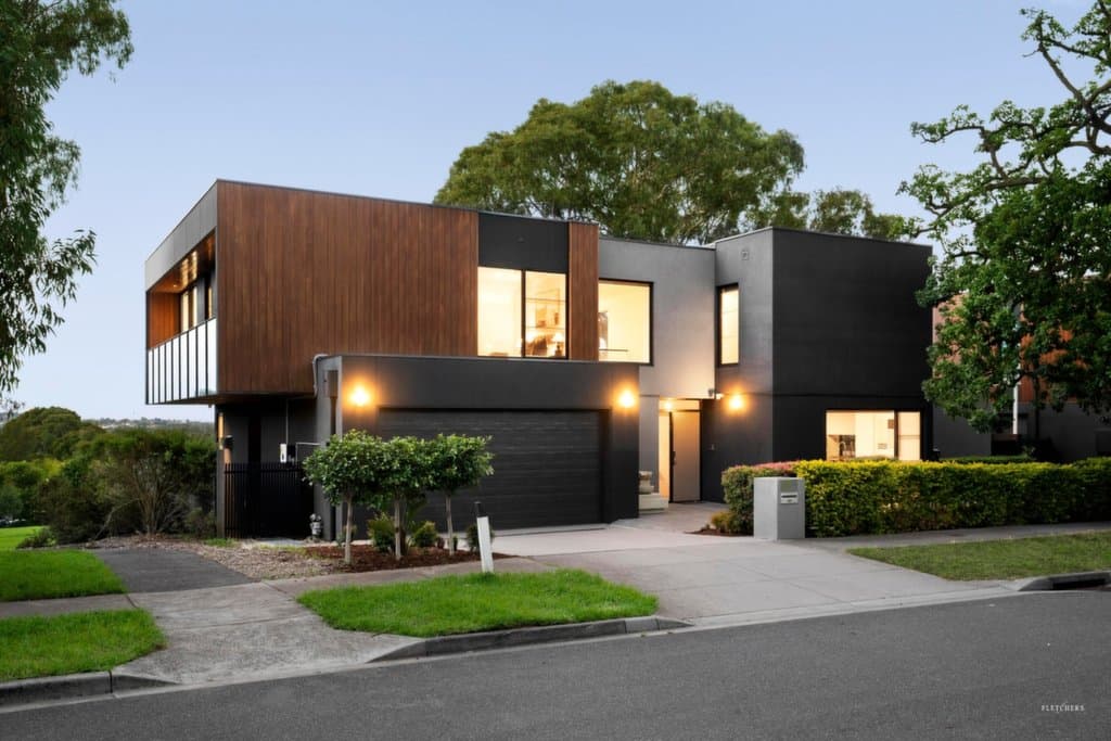 14 Lower Drive North, Kew - Image 1