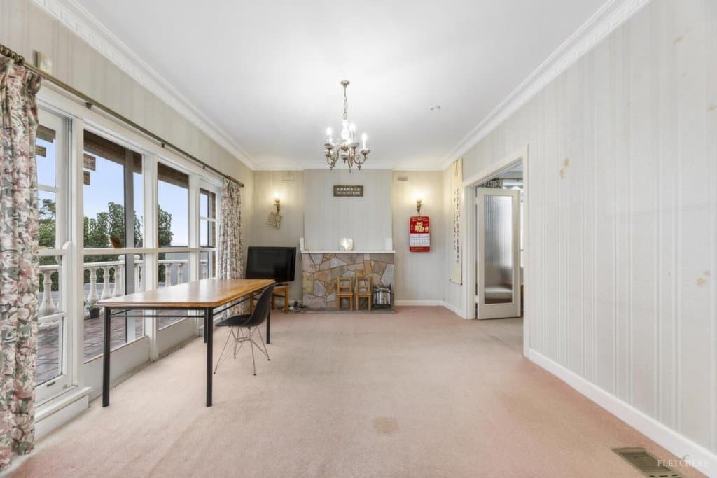 5 Almond Street, Balwyn North - Thumbnail 2