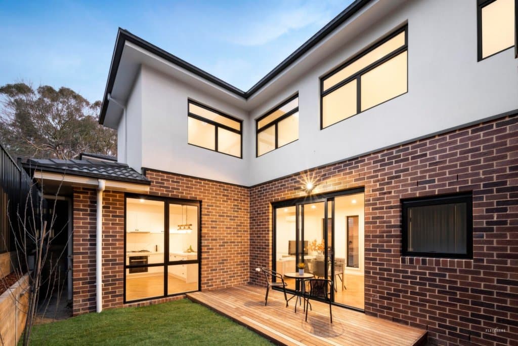 2/1025 Riversdale Road, Surrey Hills - Image 1