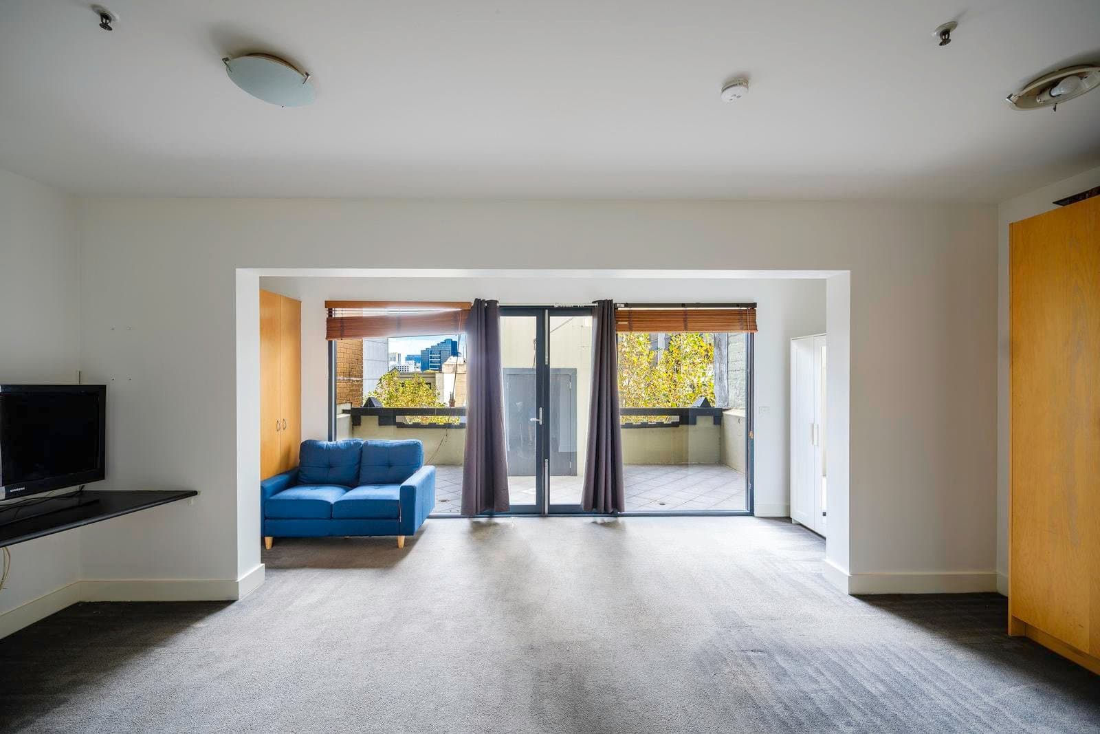 61/18 Queen Street, Melbourne VIC 3000, Melbourne - Thumbnail 2