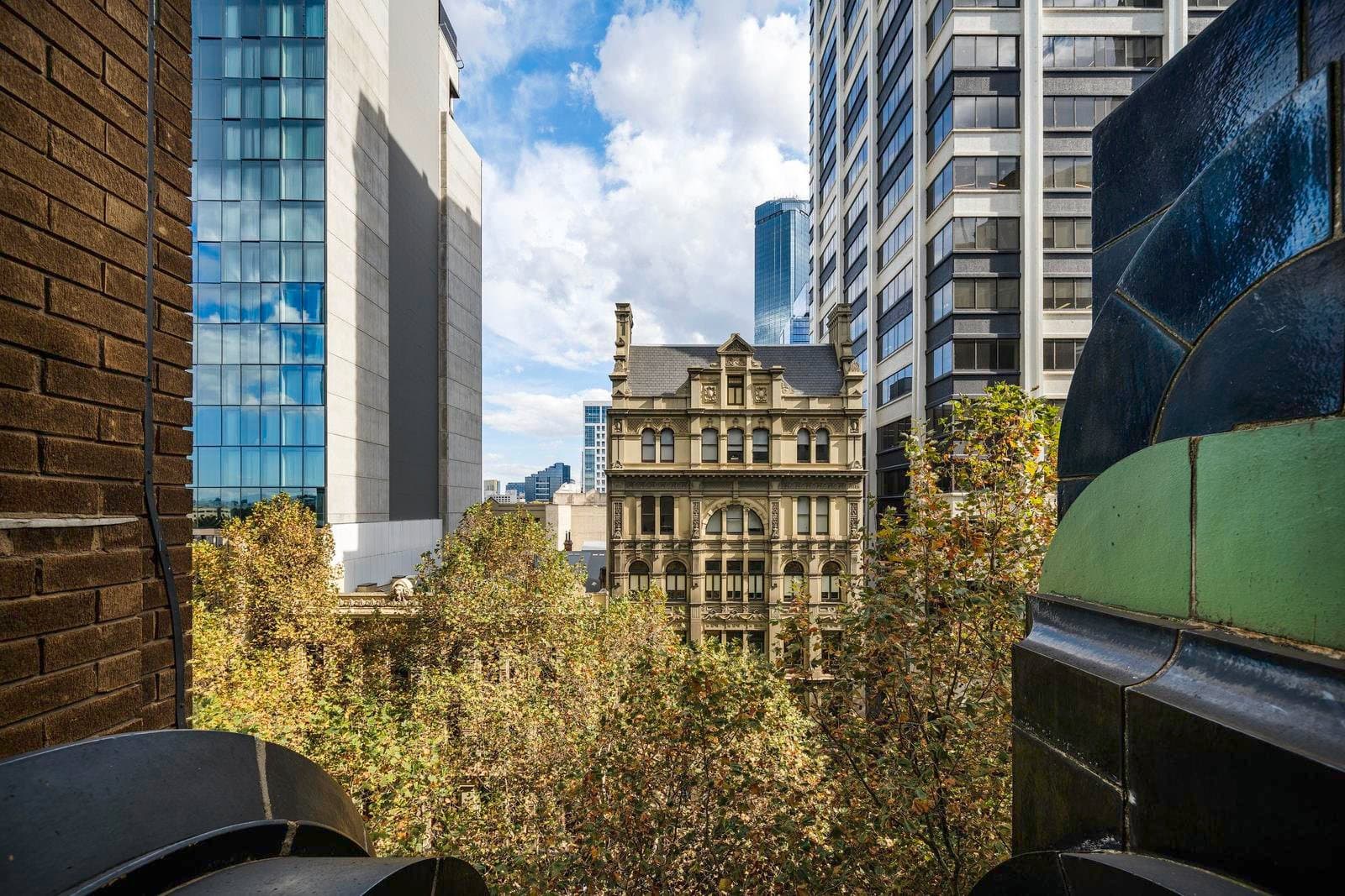 61/18 Queen Street, Melbourne VIC 3000, Melbourne - Thumbnail 3