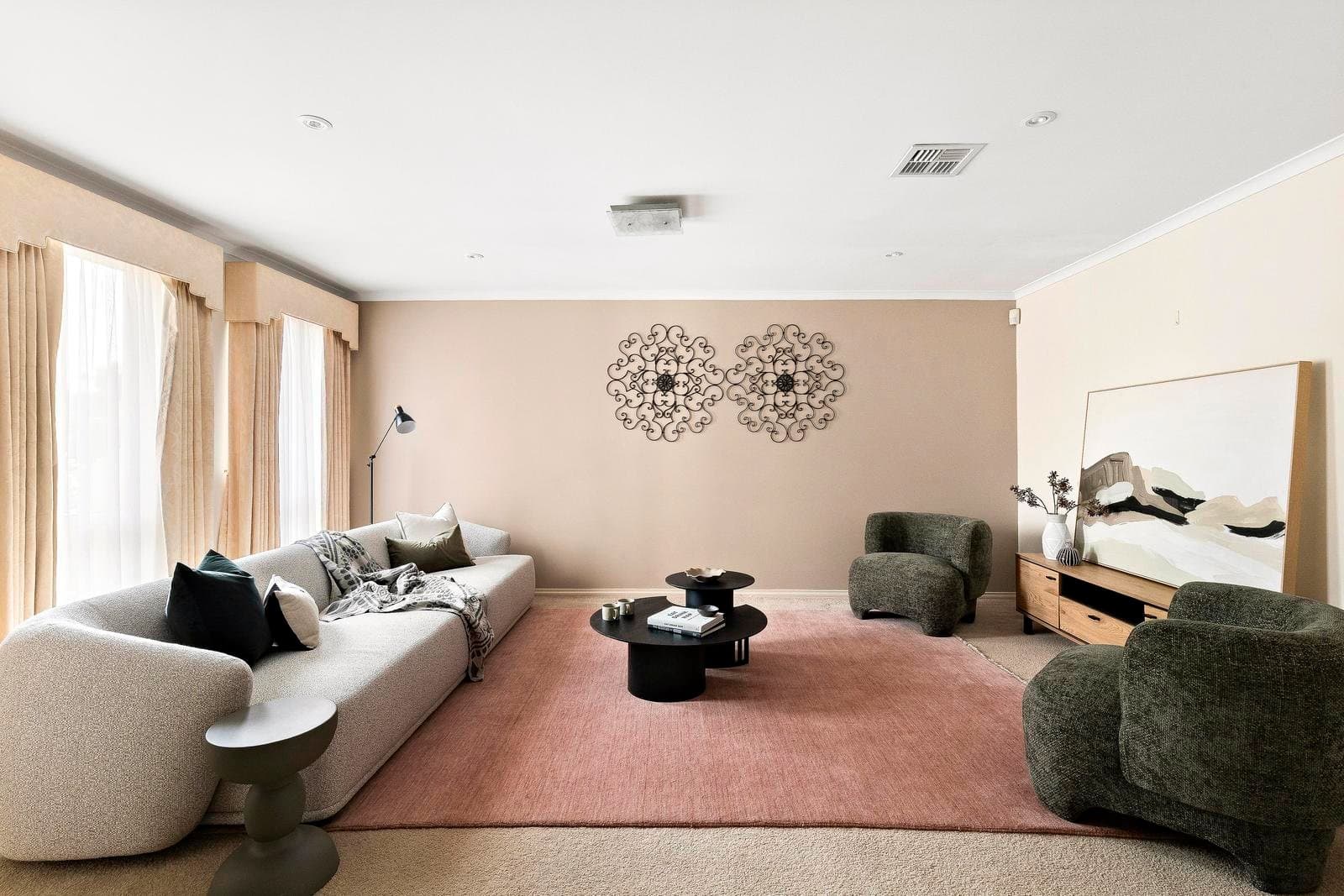 63 Bluebell Crescent, Gowanbrae VIC 3043, Gowanbrae - Thumbnail 2