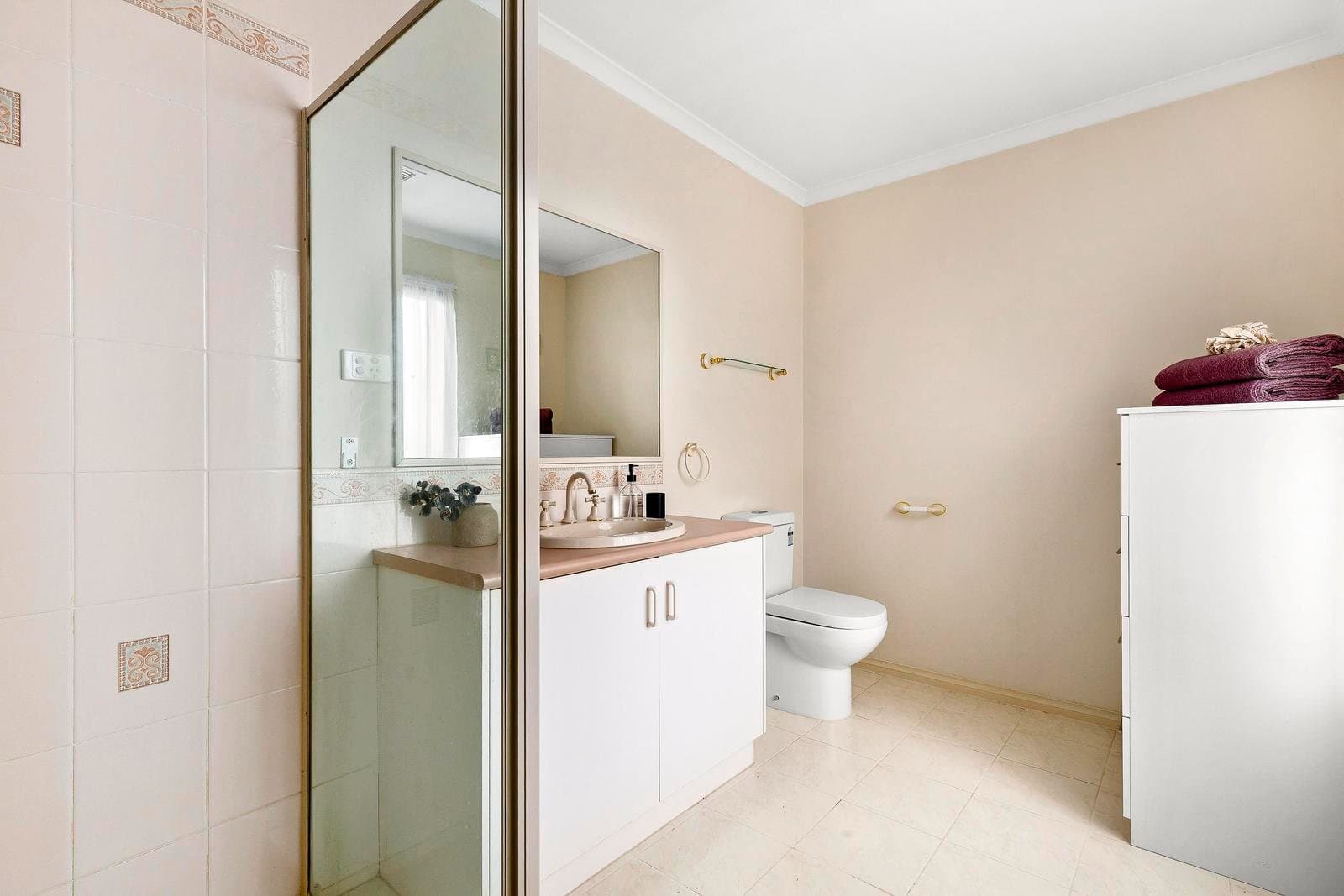 63 Bluebell Crescent, Gowanbrae VIC 3043, Gowanbrae - Thumbnail 8