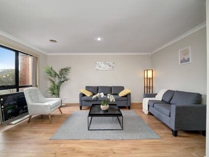 39 Hindmarsh Drive, Manor Lakes - Thumbnail 4