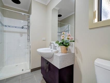 39 Hindmarsh Drive, Manor Lakes - Thumbnail 6