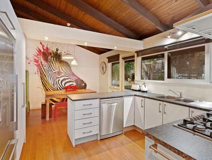 13 Wilson Concourse, Croydon North - Thumbnail 4