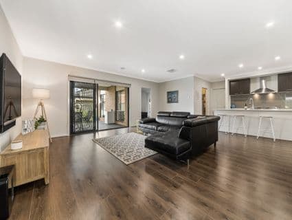 19 Celtic Drive, Cranbourne East - Thumbnail 7