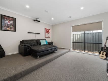 19 Celtic Drive, Cranbourne East - Thumbnail 8