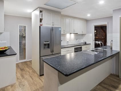 13 Dianella Court, Frankston - Thumbnail 8