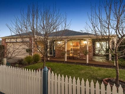 22 Creighton Way, Mornington - Image 1