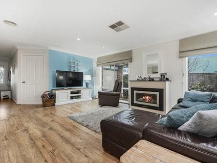 22 Creighton Way, Mornington - Thumbnail 4
