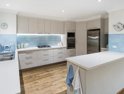 22 Creighton Way, Mornington - Thumbnail 6