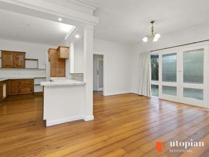 61 Wantirna Road, Ringwood - Thumbnail 2