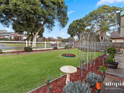 10 Yvonne Avenue, Croydon South - Thumbnail 2