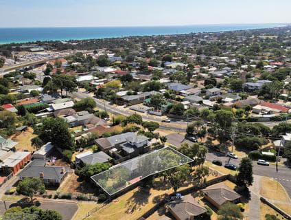 55 Seaford Grove, Seaford - Thumbnail 2